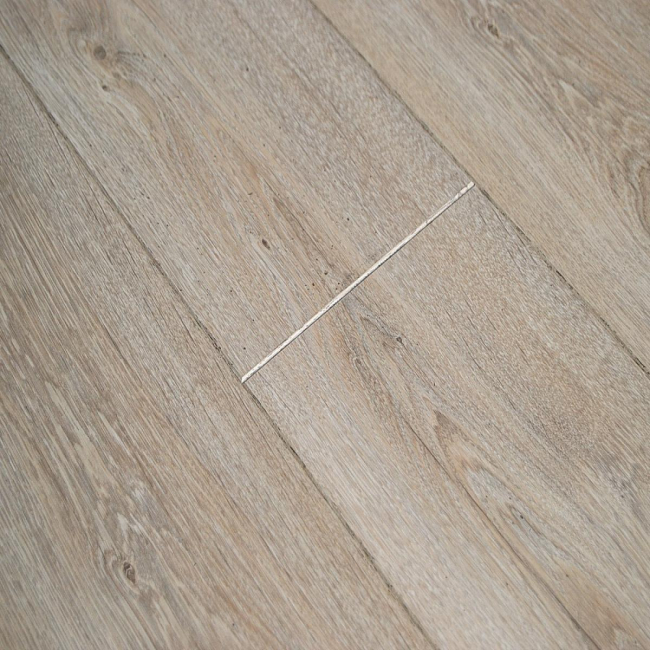 Lifestyle chelsea  traditional Oak 8mm V groove 8mm Laminate Flooring