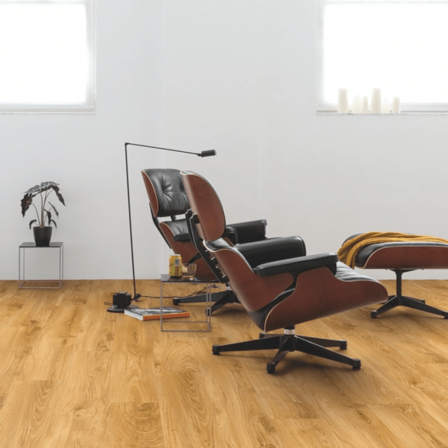 QUICK STEP : CLASSIC OAK NATURAL ALPHA BLOS BASE VINYL FLOORING TILES LVT AVSPT40023