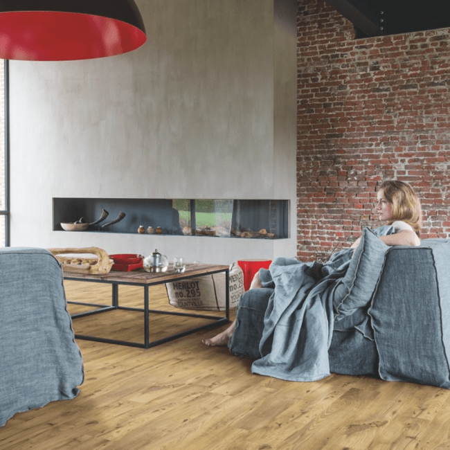 QUICK STEP : VINTAGE CHESTNUT NATURAL  ALPHA BLOS BASE VINYL FLOORING TILES LVT AVSPT40029