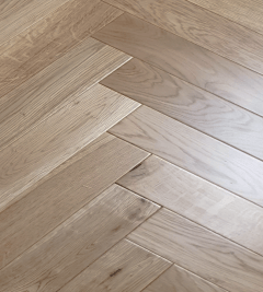 Herringbone Engineered Wood Flooring Natural Oak Lacquered 15mm